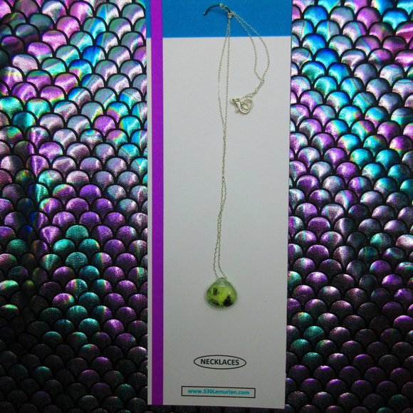 Prehnite With Epidote Faceted Gemstone 18" Dainty Necklace - Picture 2 of 4